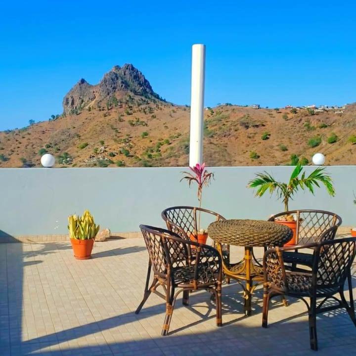 Splanada Poilon Hotel Assomada Bagian luar foto